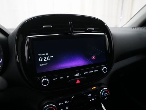 Used 2024 Kia Soul S image 6