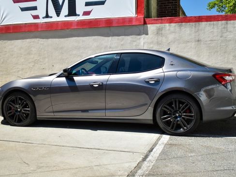 Used 2019 Maserati Ghibli RWD image 5