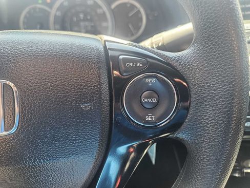 Used 2017 Honda Accord LX image 10