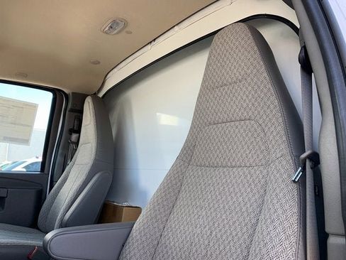 New 2024 GMC Savana 3500 w/ Power Convenience Package image 19