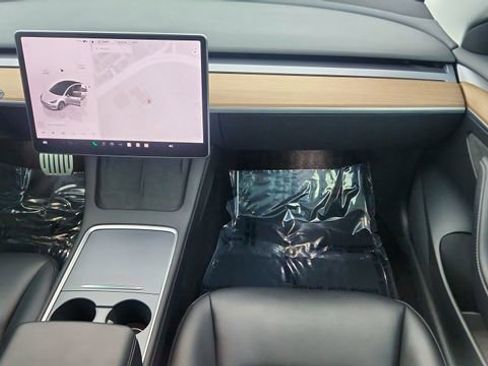 Used 2023 Tesla Model 3 Performance image 37