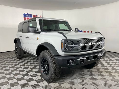 New 2026 Ford Bronco Badlands AWD/4WD image 1