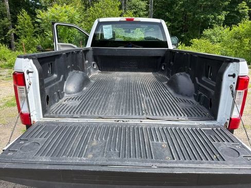 Used 2017 Ford F250 XL w/ Power Equipment Group AWD/4WD image 15
