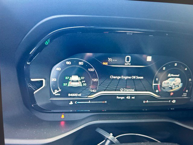 Used 2022 GMC Yukon XL Denali RWD image 5