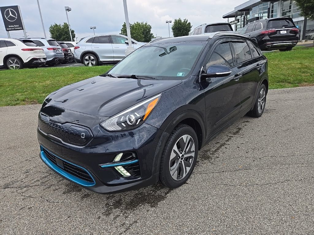 Used 2022 Kia Niro EX w/ Cold Weather Package FWD image 9
