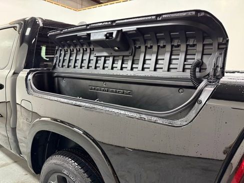 New 2026 RAM 1500 4x4 Crew Cab image 9