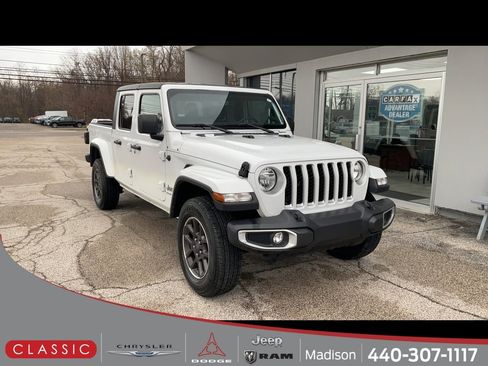Used 2023 Jeep Gladiator Overland image 1