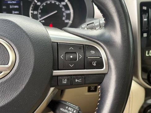 Certified 2022 Lexus GX 460 Premium w/ Accessory Package AWD/4WD image 28