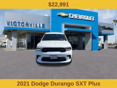 Used 2021 Dodge Durango SXT RWD image 2