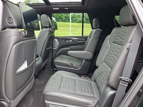 Certified 2024 Cadillac Escalade V AWD/4WD image 12