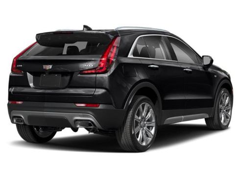 Certified 2022 Cadillac XT4 Premium Luxury w/ Enhanced Visibility Package FWD image 5