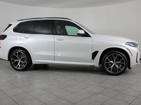 New 2026 BMW X5 xDrive40i w/ M Sport Package image 8