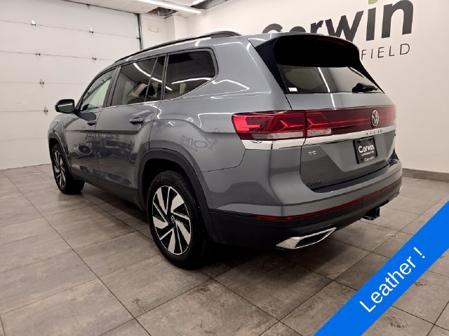 Used 2025 Volkswagen Atlas SE AWD/4WD image 3