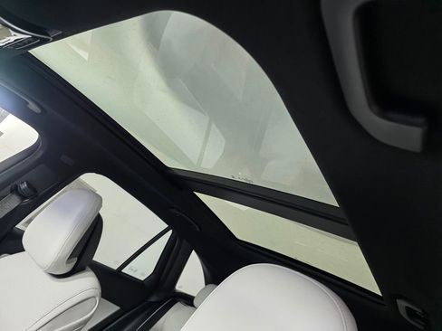 New 2026 Mercedes-Benz GLC 300 image 7