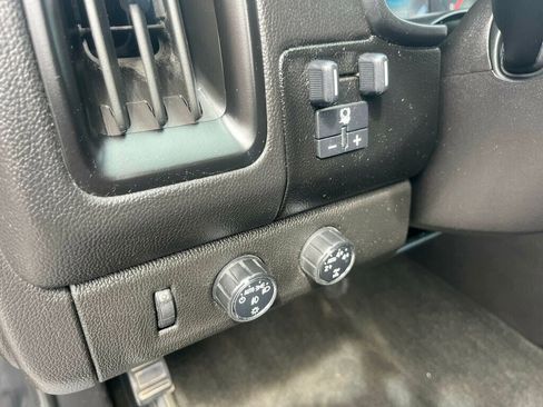 Used 2016 Chevrolet Colorado LT w/ LT Convenience Package image 20