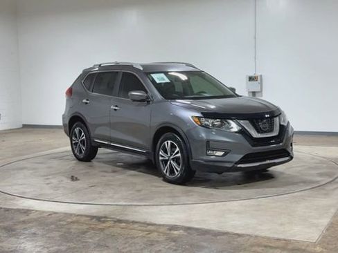 Used 2018 Nissan Rogue SL AWD/4WD image 3