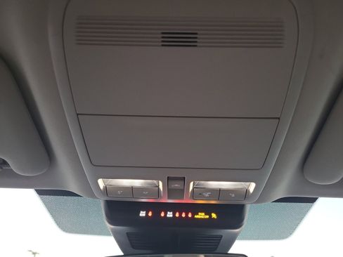 Used 2024 MAZDA CX-90 3.3 Turbo w/ Preferred Plus image 21