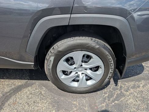 Used 2020 Toyota RAV4 LE w/ All Weather Liner Package AWD/4WD image 18
