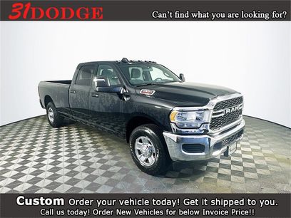New 2024 RAM 2500 Tradesman w/ Chrome Appearance Group