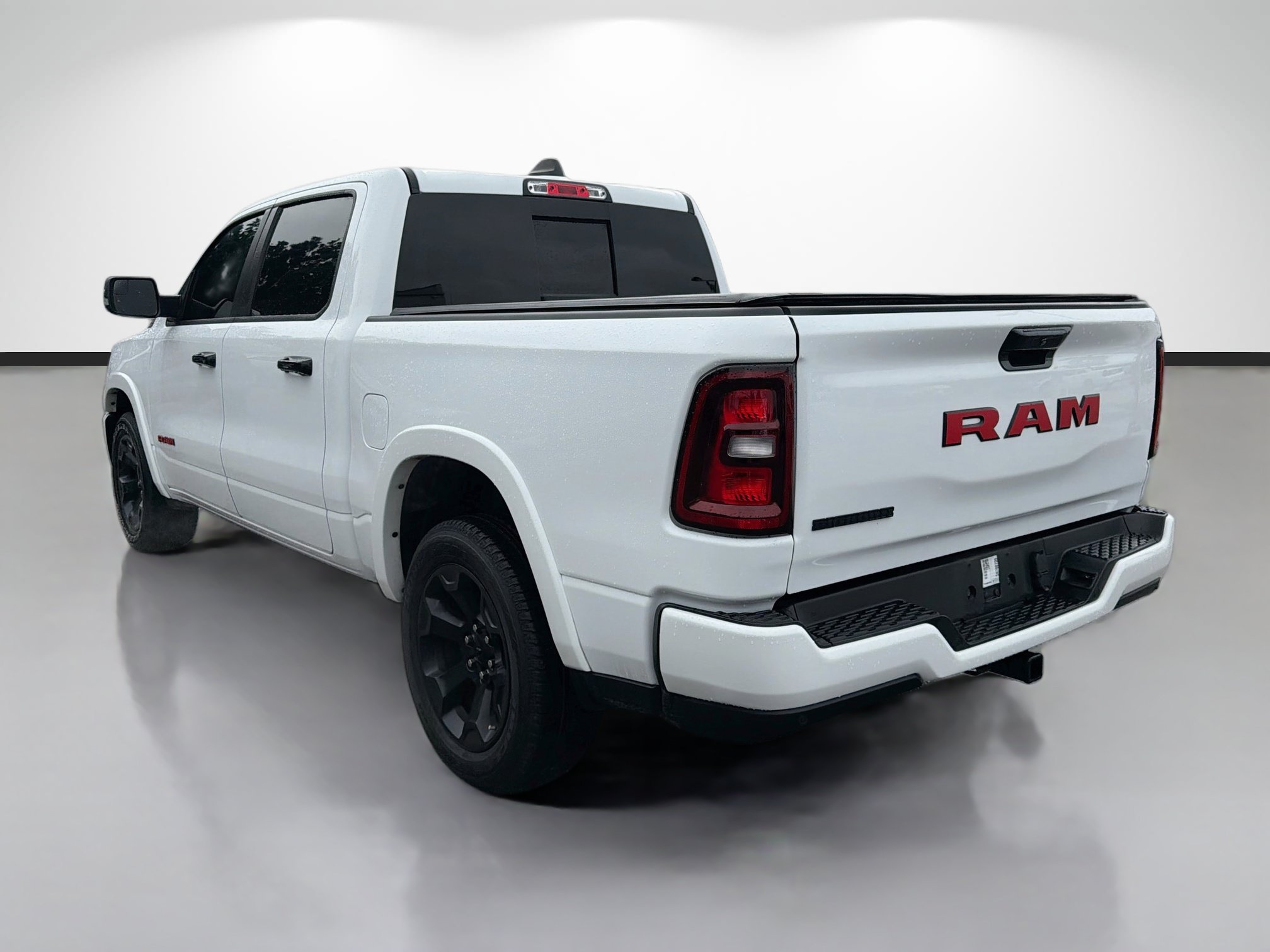Used 2025 RAM 1500 Big Horn RWD image 5