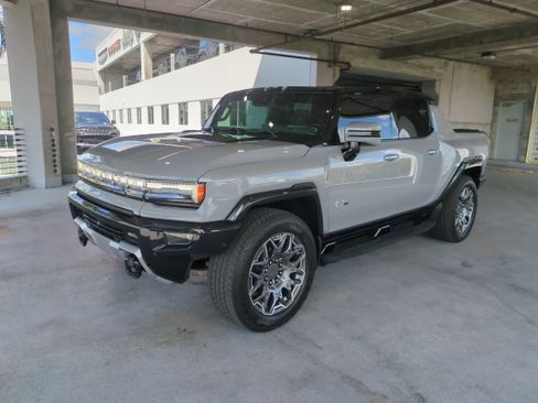 Used 2024 GMC Hummer EV 3X image 9