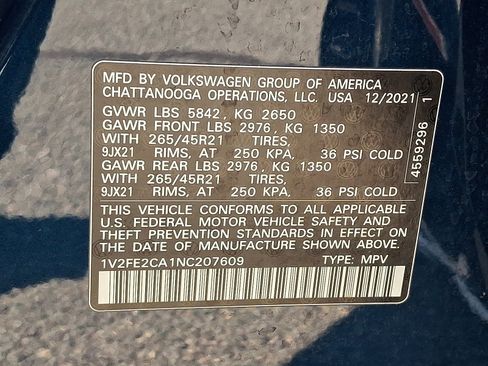 Used 2022 Volkswagen Atlas Cross Sport SEL Premium R-Line image 28