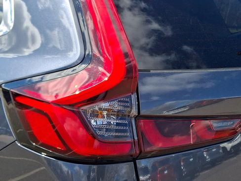 Used 2024 Honda CR-V EX-L image 11