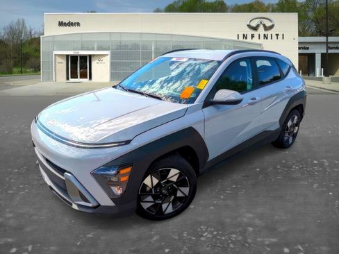 Used 2025 Hyundai Kona SEL FWD image 1