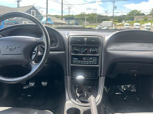 Used 2000 Ford Mustang GT RWD image 24