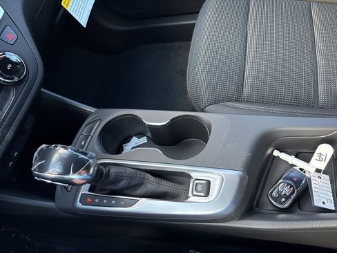 New 2026 Buick Envista Preferred image 13