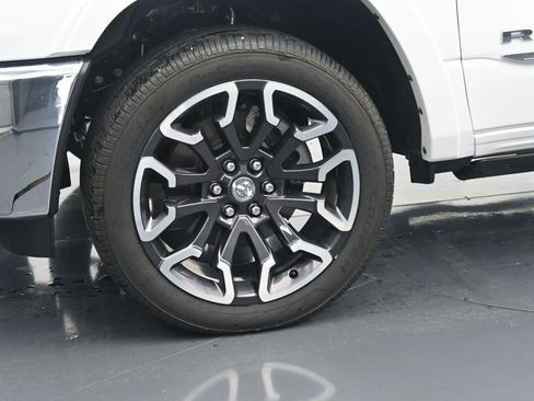 Used 2025 RAM 1500 Limited AWD/4WD image 12