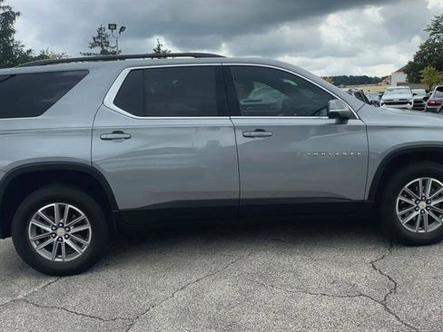 Certified 2023 Chevrolet Traverse LT image 33