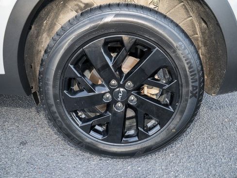 Used 2022 Kia Sorento S w/ Panoramic Sunroof Package image 19