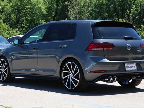 Used 2019 Volkswagen Golf 4-Door AWD/4WD image 21