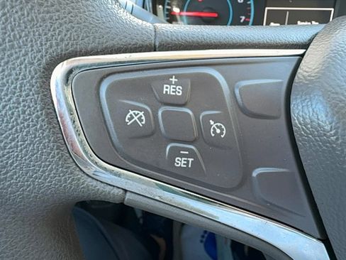 Used 2017 Chevrolet Cruze LT w/ Convenience Package image 23