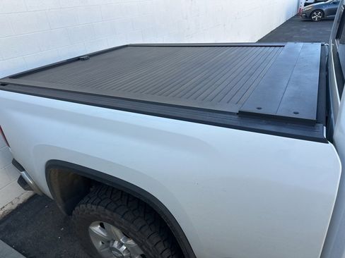 Used 2020 Chevrolet Silverado 2500 LTZ w/ LTZ Premium Package image 5