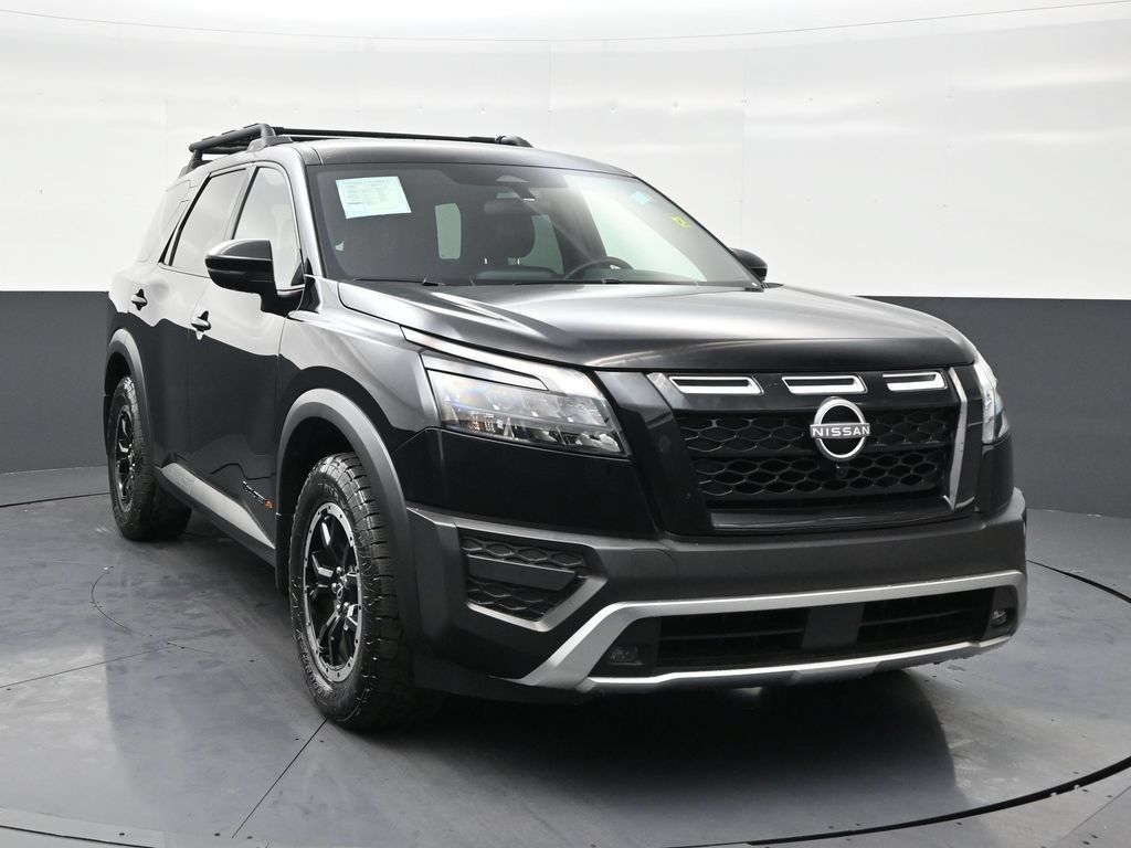 Used 2025 Nissan Pathfinder Rock Creek AWD/4WD image 7