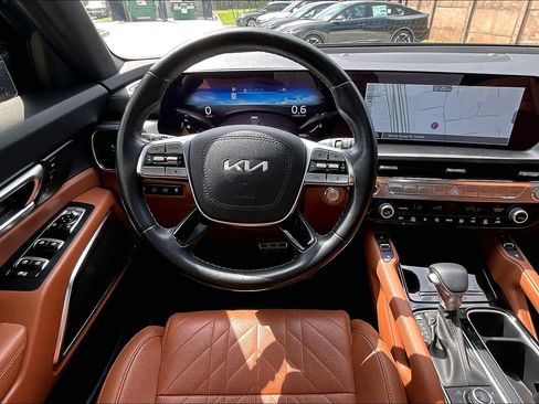 Certified 2023 Kia Telluride SX Prestige X-Line AWD/4WD image 6