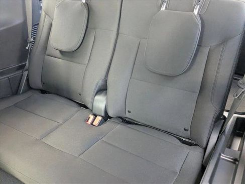 Used 2023 Ford Explorer XLT image 17