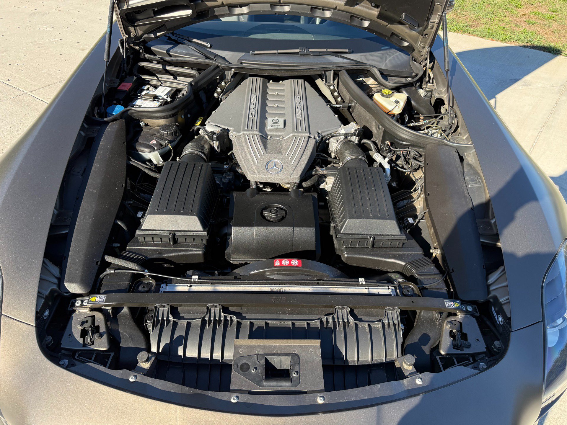 Used 2012 Mercedes-Benz SLS AMG Roadster image 43