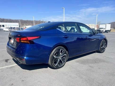 Certified 2024 Nissan Altima 2.5 SR w/ SR Premium Package image 7