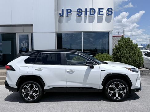 Used 2023 Toyota RAV4 XSE w/ Weather Package AWD/4WD image 4