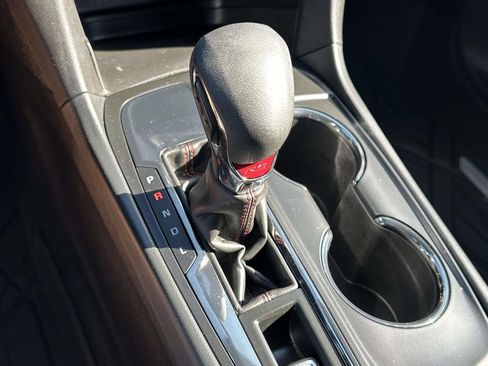 Used 2024 Chevrolet Equinox RS w/ LPO, Floor Liner Package FWD image 28