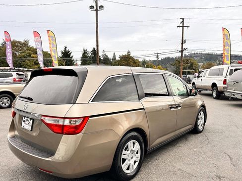 Used 2011 Honda Odyssey LX image 4