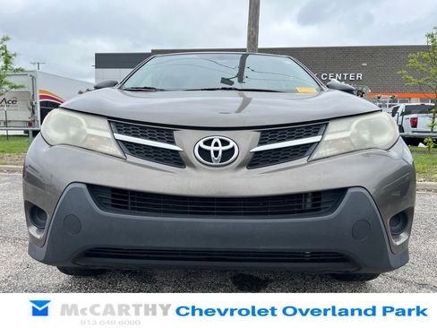 Used 2013 Toyota RAV4 LE image 4