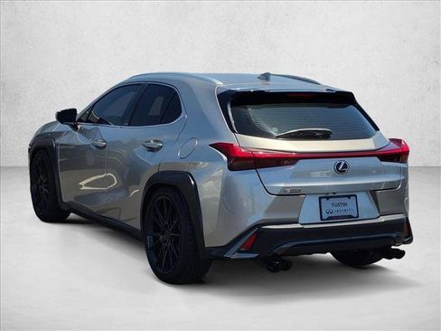 Used 2019 Lexus UX 200 FWD image 8