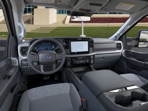 New 2026 Ford F250 XLT w/ XLT Premium Package AWD/4WD image 9