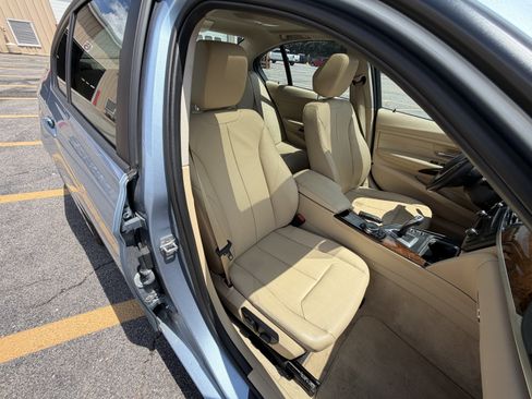 Used 2014 BMW 335i Sedan RWD image 17