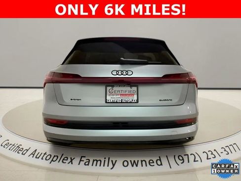 Used 2023 Audi e-tron Premium Plus AWD/4WD image 5