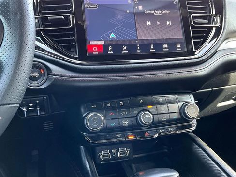 Used 2023 Dodge Durango R/T image 34